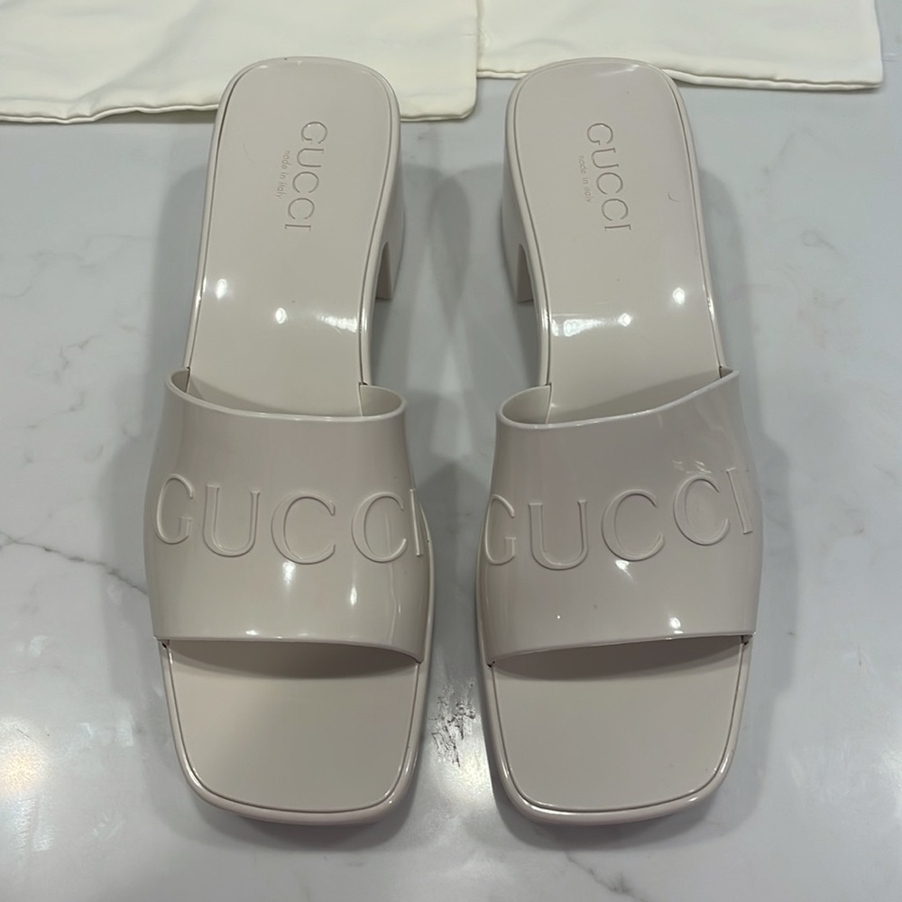Gucci White Rubber Logo Womens Platform Slides size 39